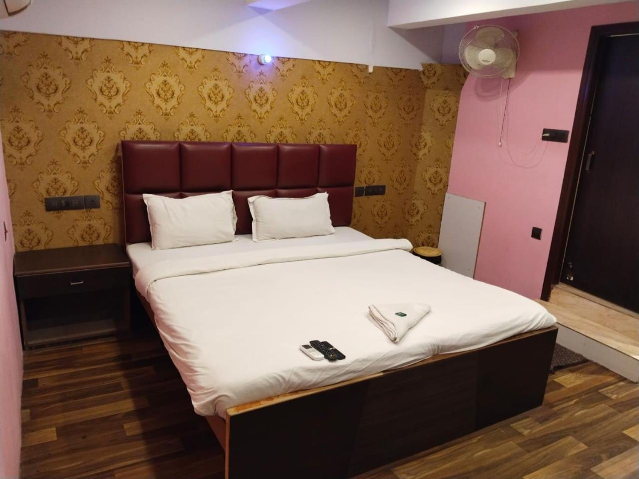 Hotel Ucs Kolkata Exterior photo